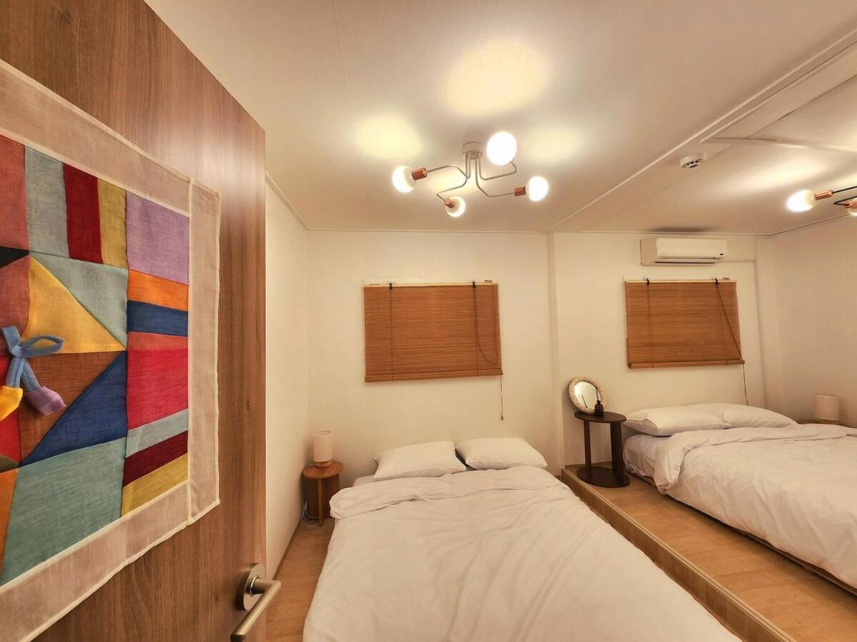 Apartment Byulbam - 5mins To Hyochang Park Station *